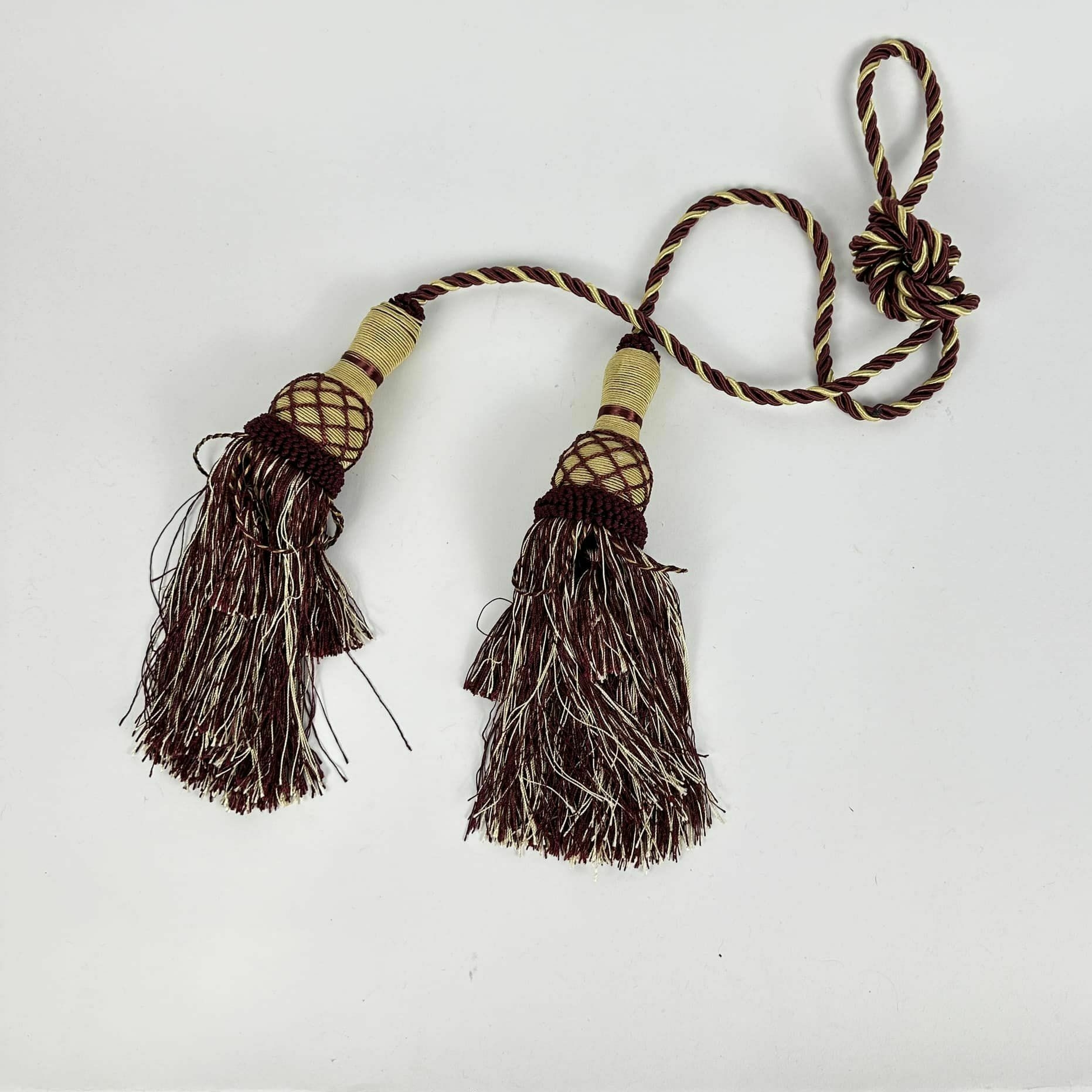 Підхват для штор з 2 кутасами бордо/беж CR-083