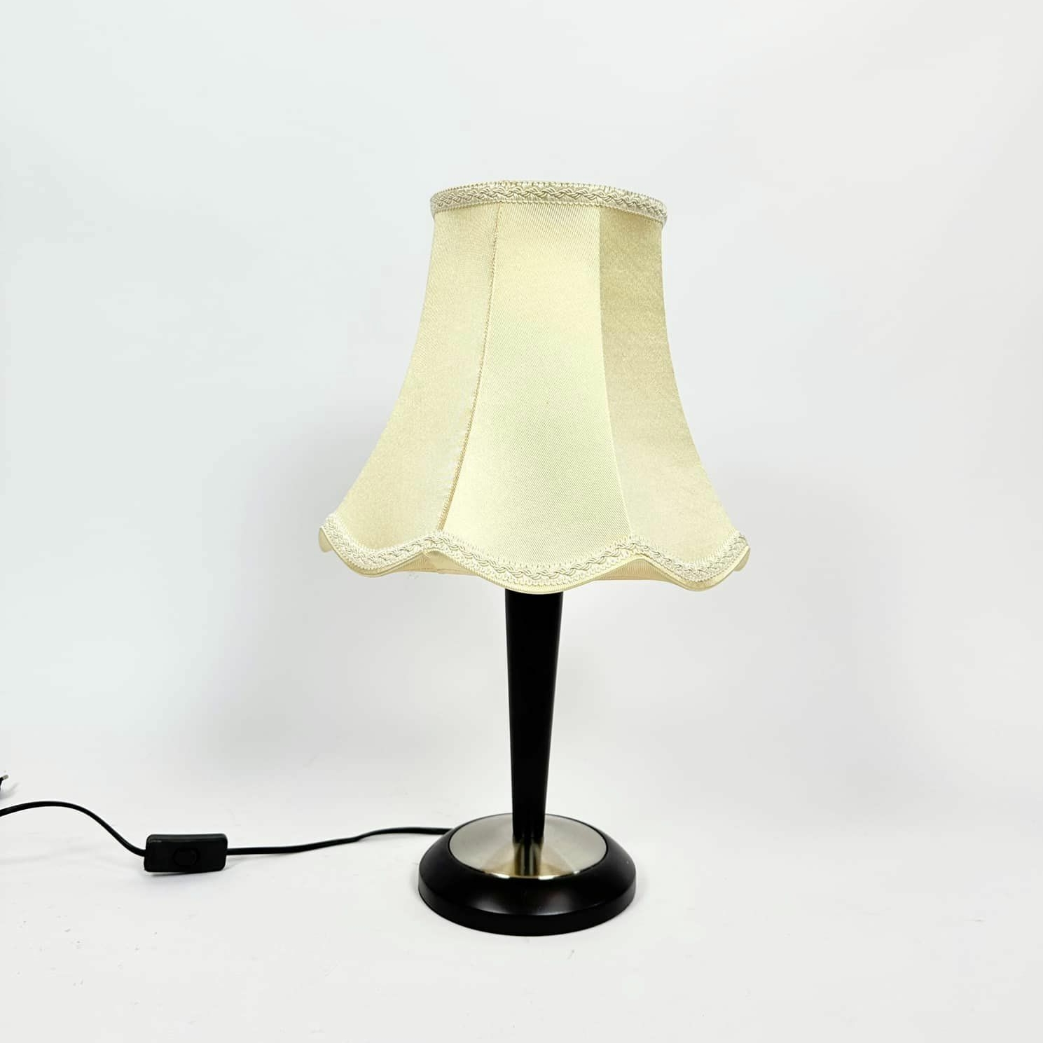 Лампа настільна вінтаж абажур беж темна база LT-278