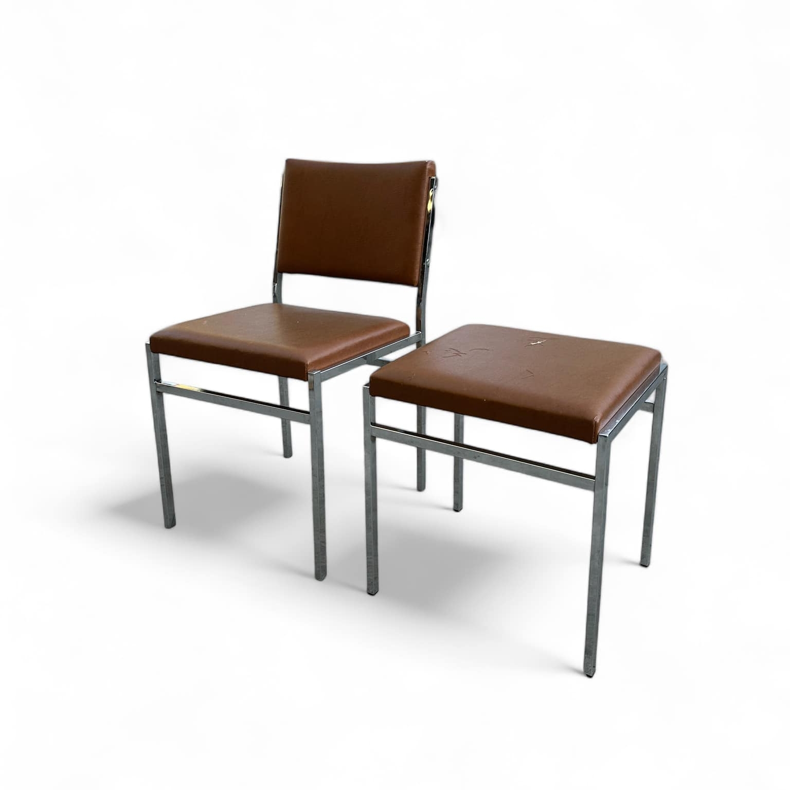 Стілець/табурет прямокутної форми метал/штучна шкіра ST-142