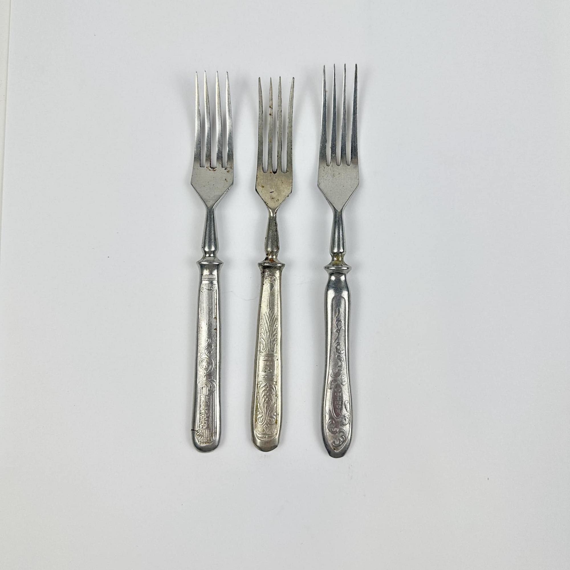 Вилка рельєфна ручка вінтаж KL-105