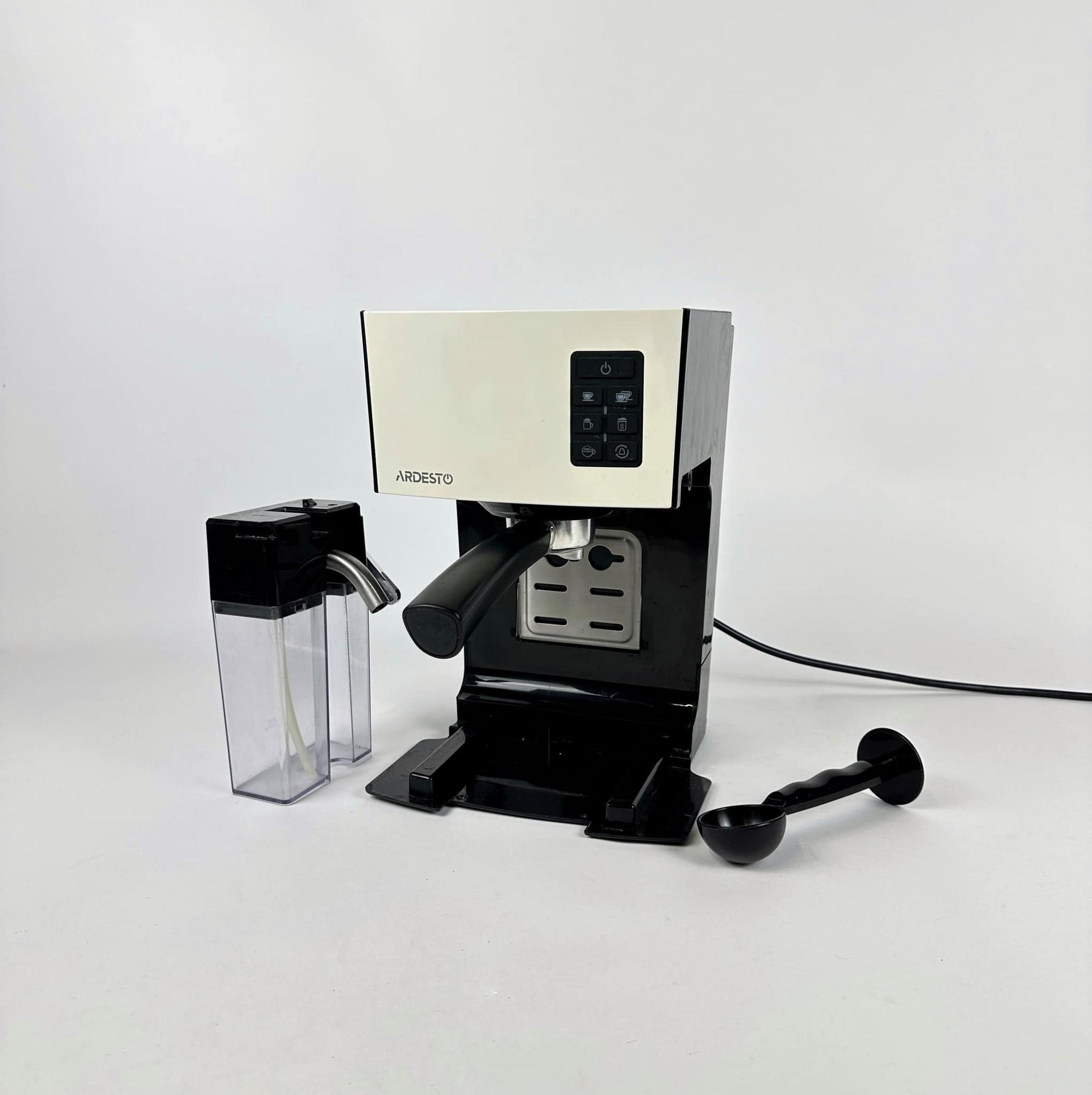 Кавоварка ріжкова Ardesto біло-чорна KT-063