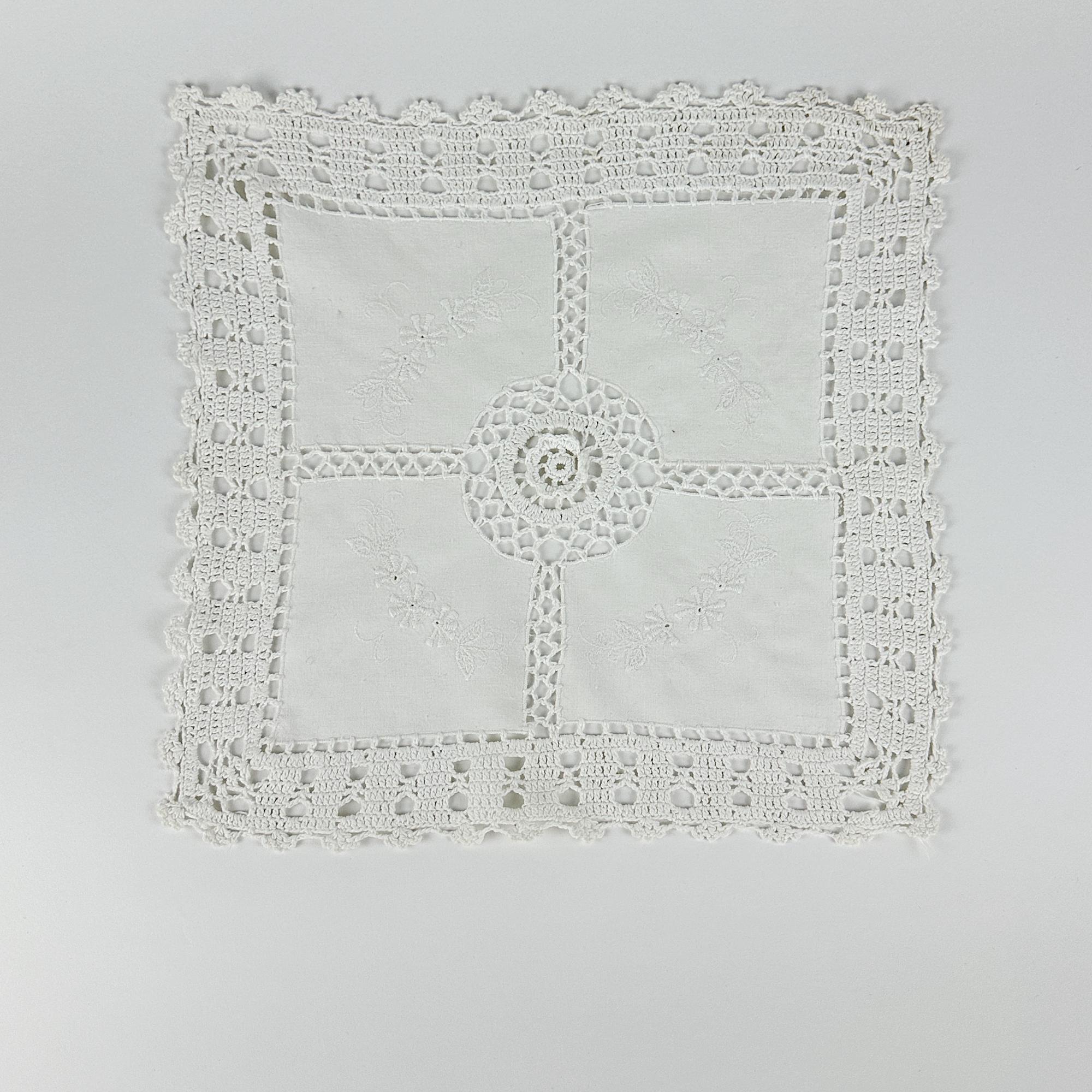 Серветка декоративна біла мереживо/вишивка бавовна вінтаж TT-244