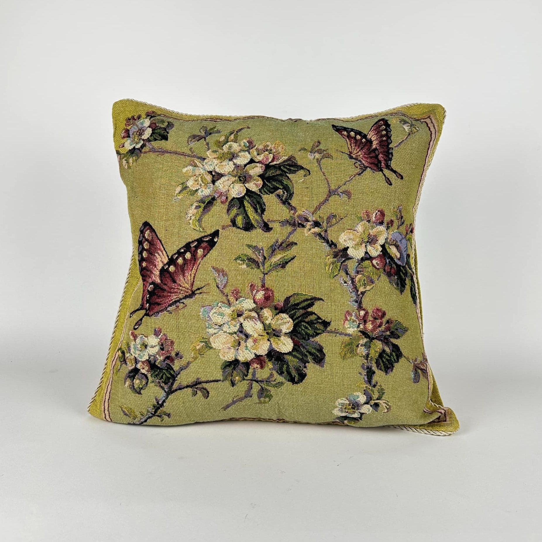 Подушка декоративна гобелен Квітучі гілки і метелики PW-410