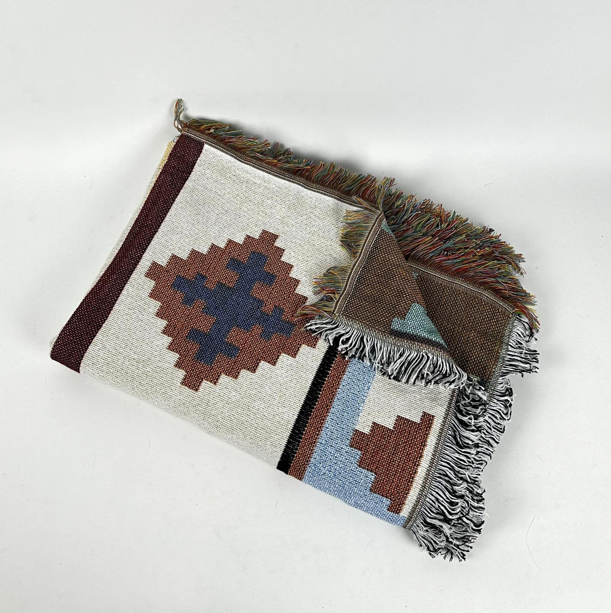 Плед геометричний орнамент беж/блакитний/коричневий з бахромою WR-224