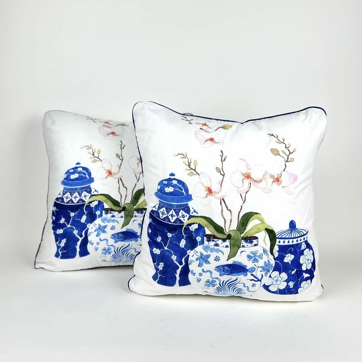 Подушка декоративна Китайські вази з орхідеями PW-414