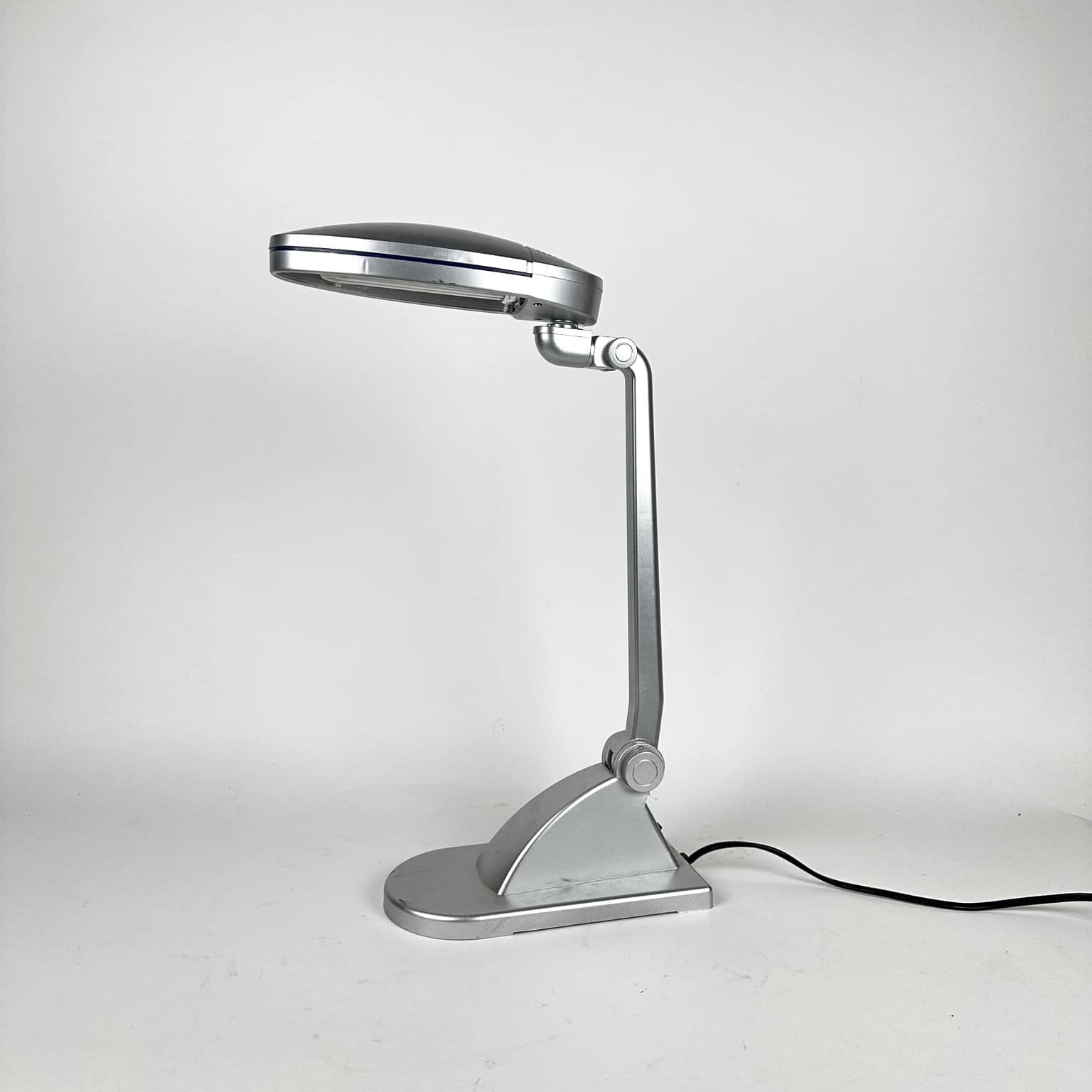 Лампа настільна шарнірна срібло LT-302