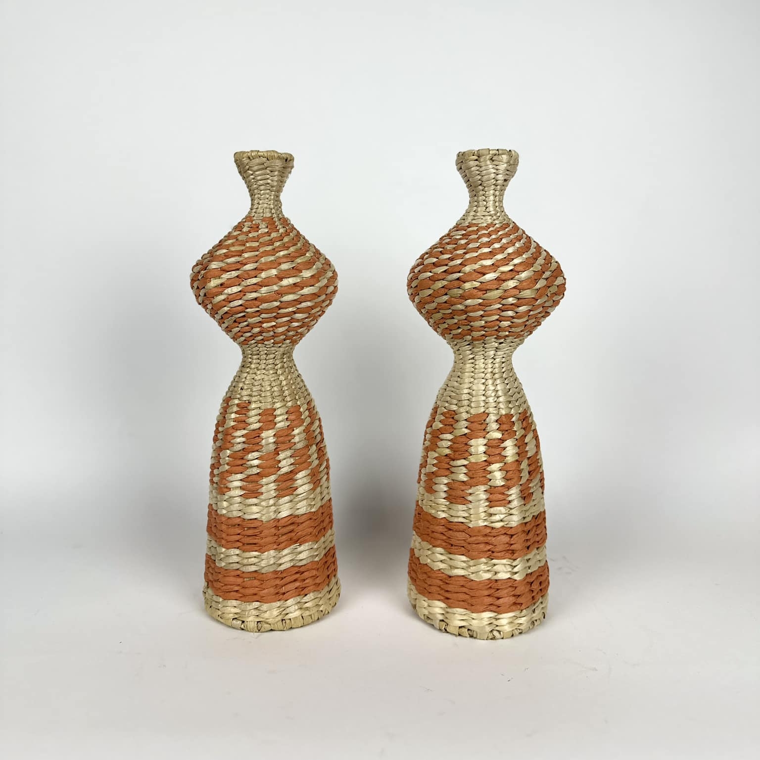 Ваза-кашпо для сухоцвітів плетена пальмове листя VA-493