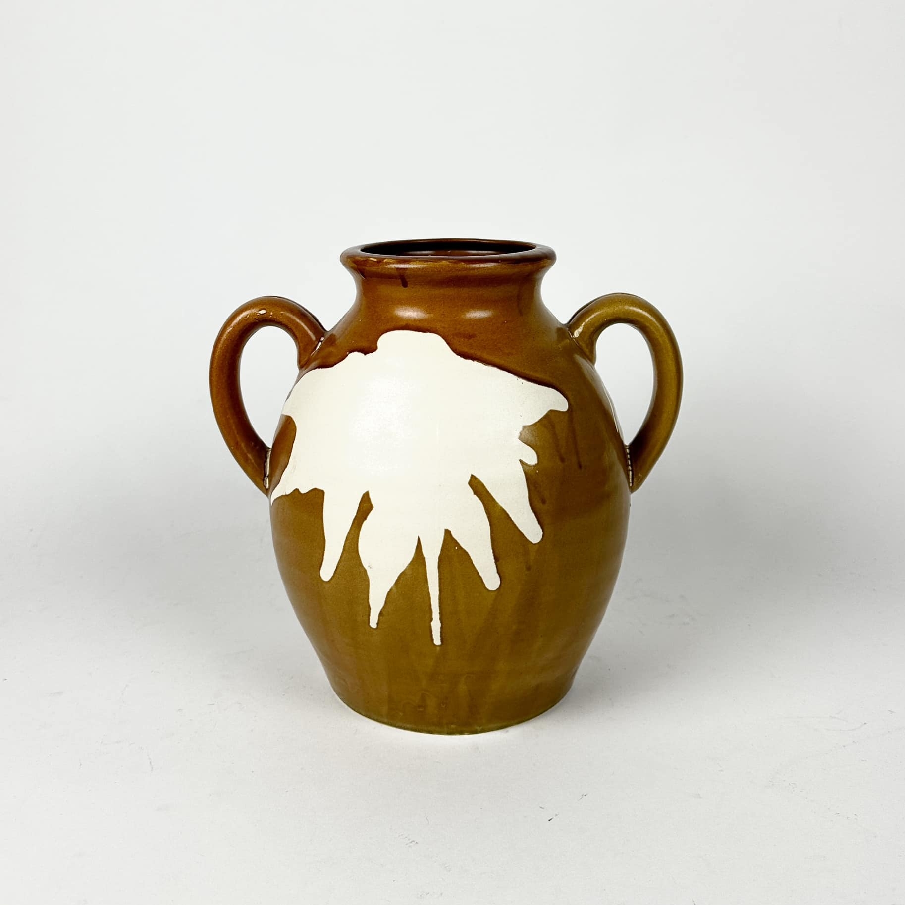 Ваза з 2 ручками коричнева/біла абстрактна пляма кераміка VA-498