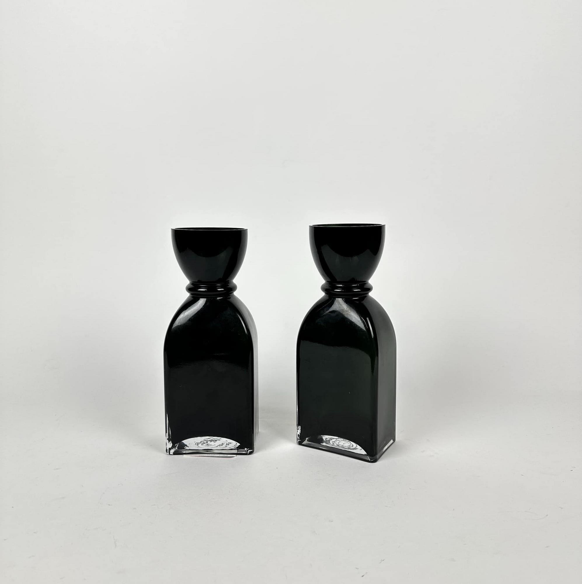 Ваза чорне скло VA-503