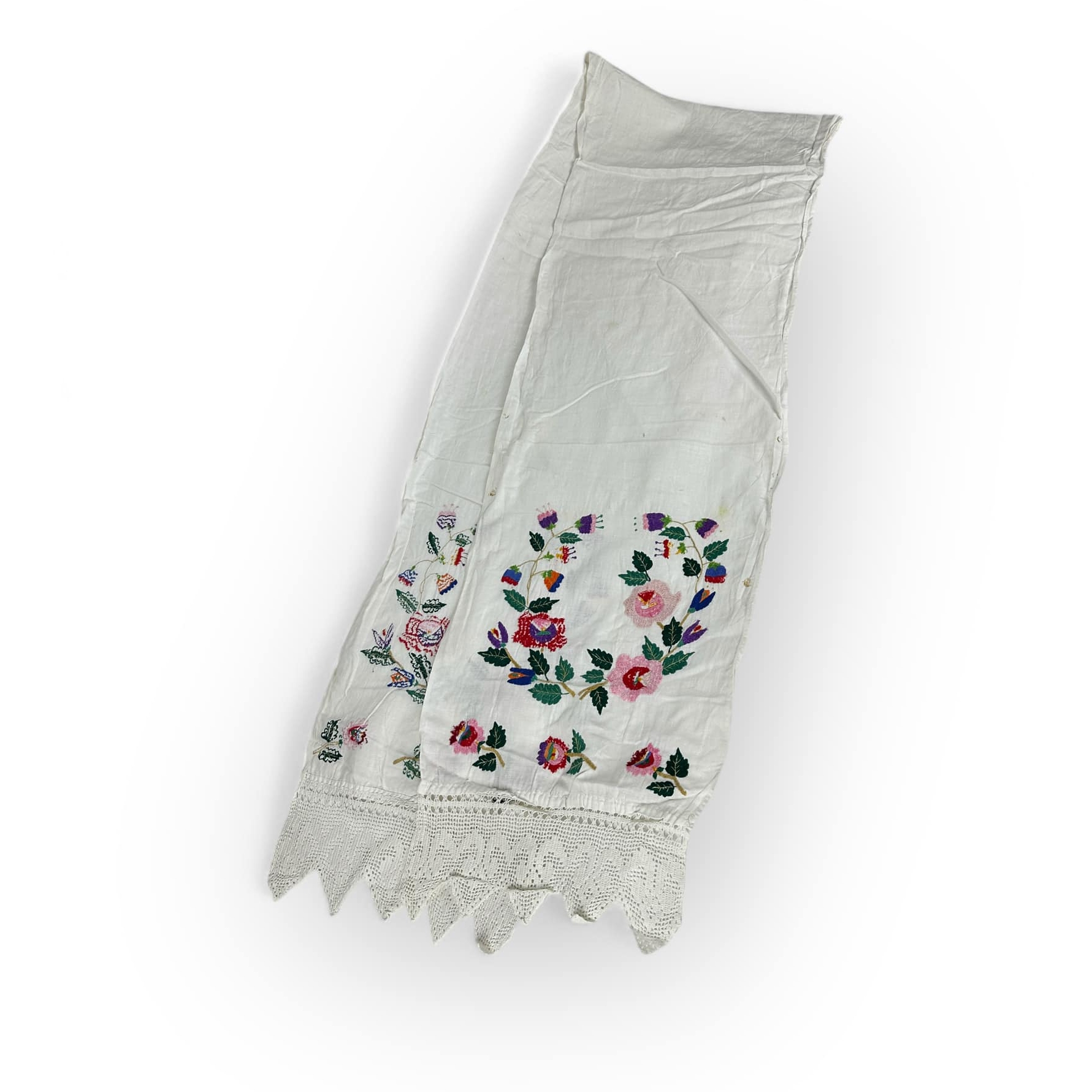 Рушник вишитий Квіти з мереживом етно вінтаж TT-247