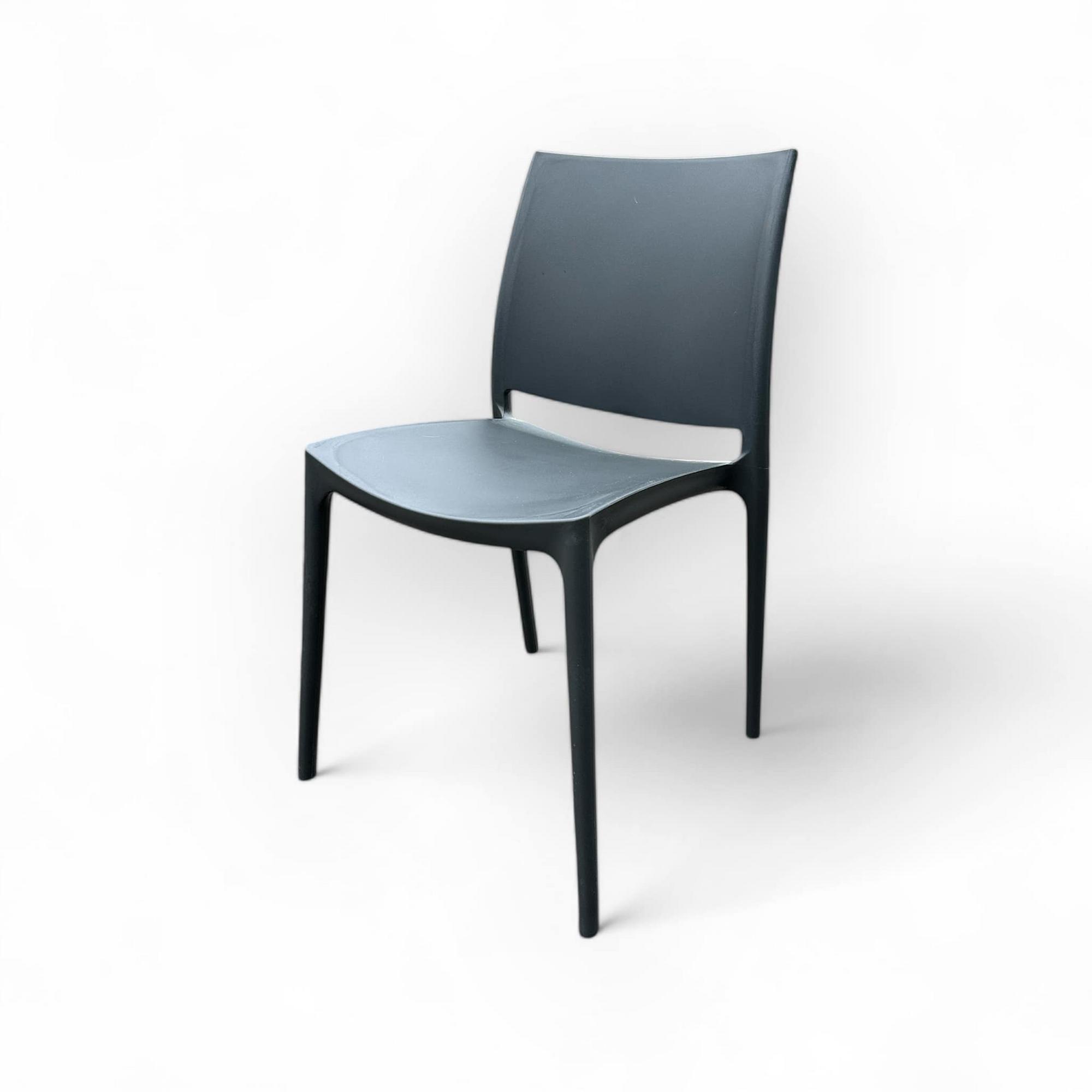 Стілець пластик сірий ST-155