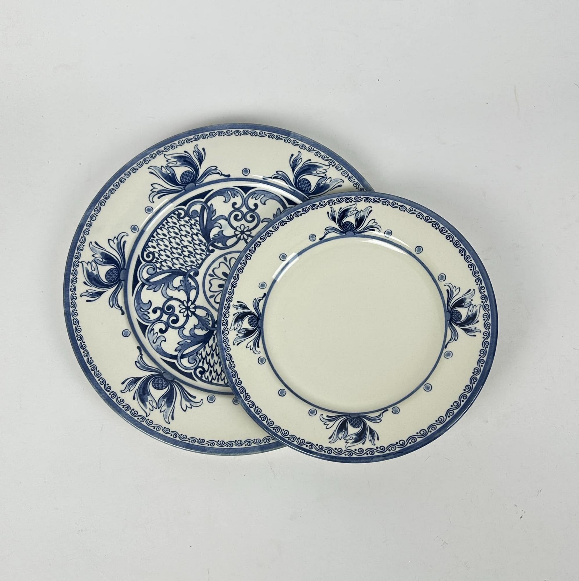 Тарілка обідня синій візерунок порцеляна айворі PP-265