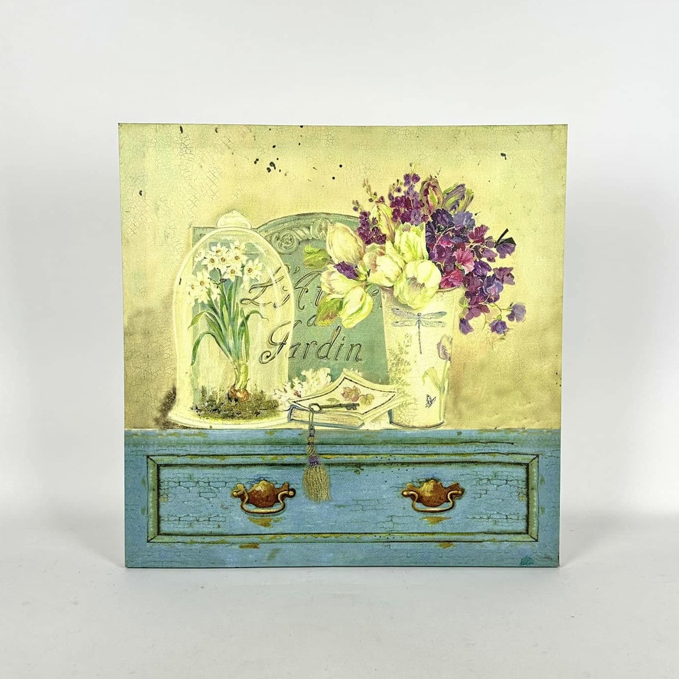 Натюрморт з квітами на комоді AR-1156