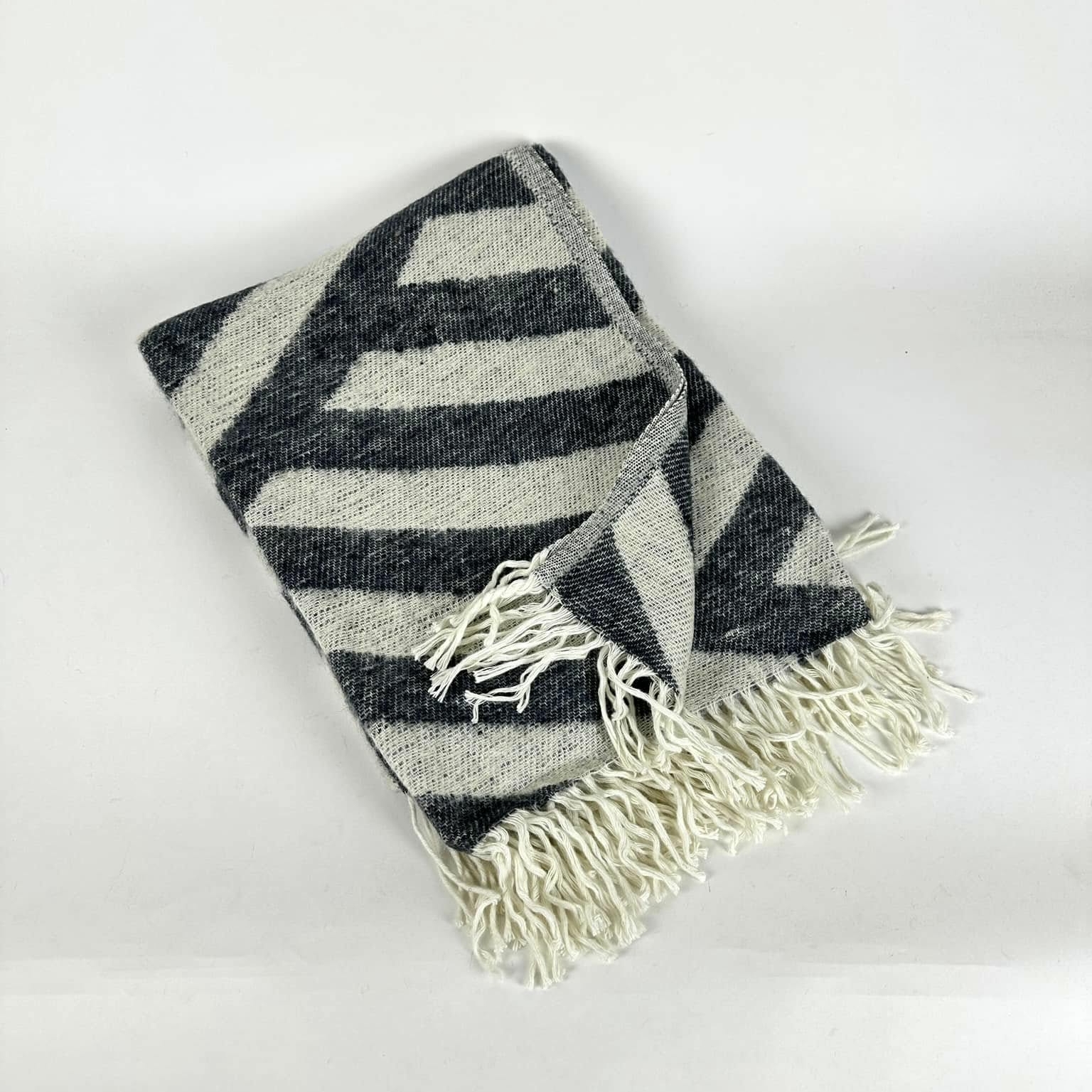 Плед сіро-бежева графіка WR-236