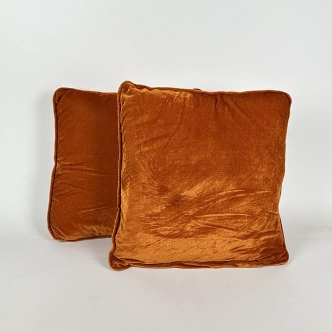 Подушка декоративна велюр оранж PW-434