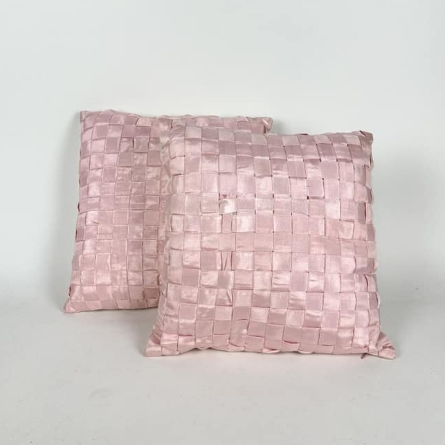 Подушка декоративна плетіння рожевий шовк PW-435