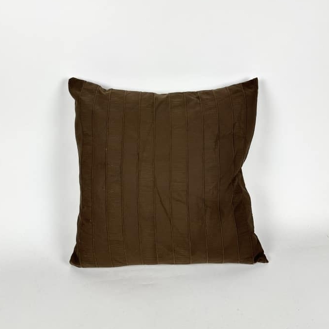 Подушка декоративна в рубчик шоколад PW-437