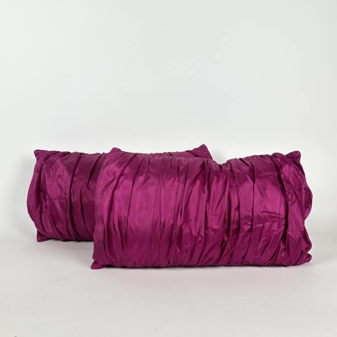 Подушка декоративна прямокутна з драпіровкою буряковий шовк PW-449