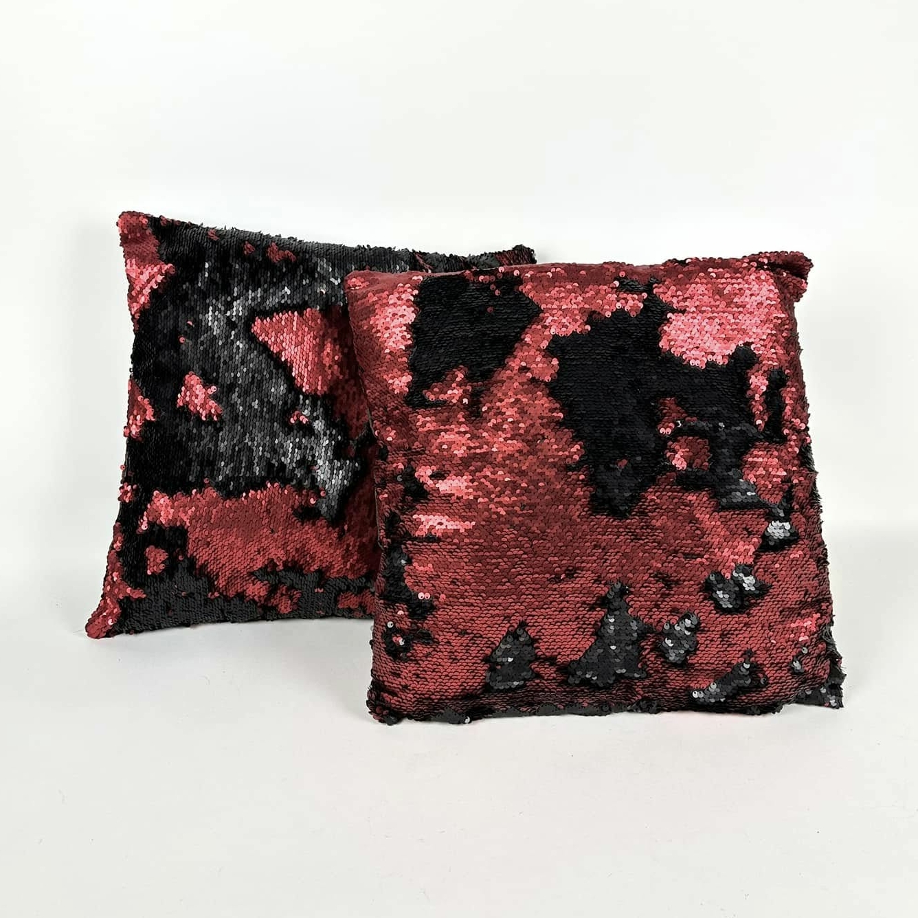 Подушка декоративна Лелітки (паєтки) бордово-чорна PW-462