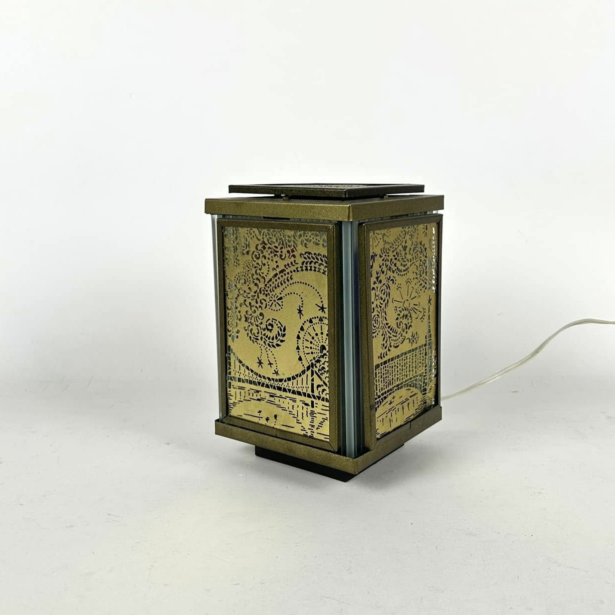 Світильник вінтаж з перфорованим візерунком LT-318