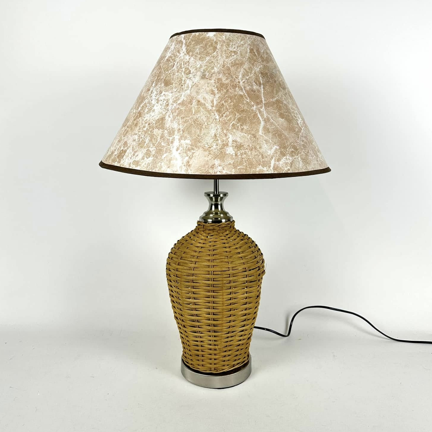 Лампа настільна база плетена абажур коричневий муар LT-324