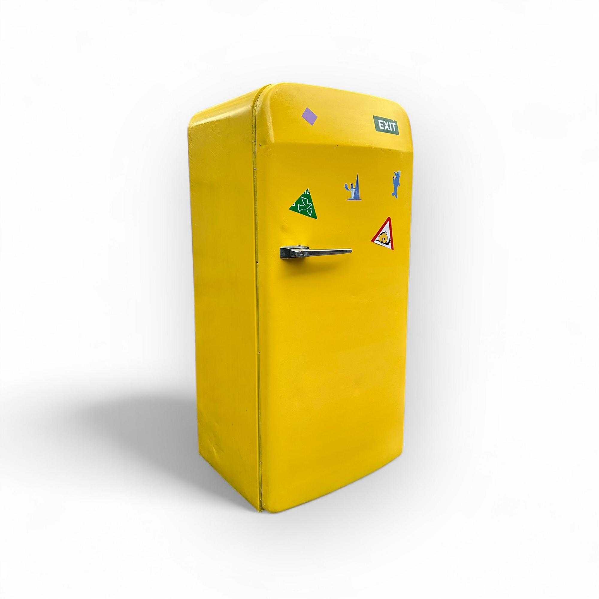 Холодильник старий жовтий KT-072