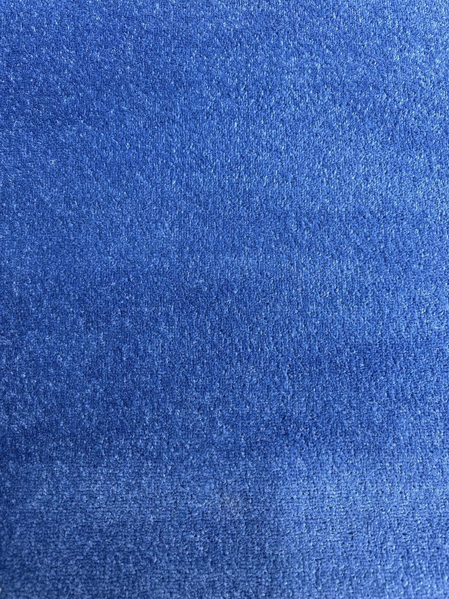 Ковролін (3,4 м х 3,0 м) яскраво-синій короткий ворс CT-245