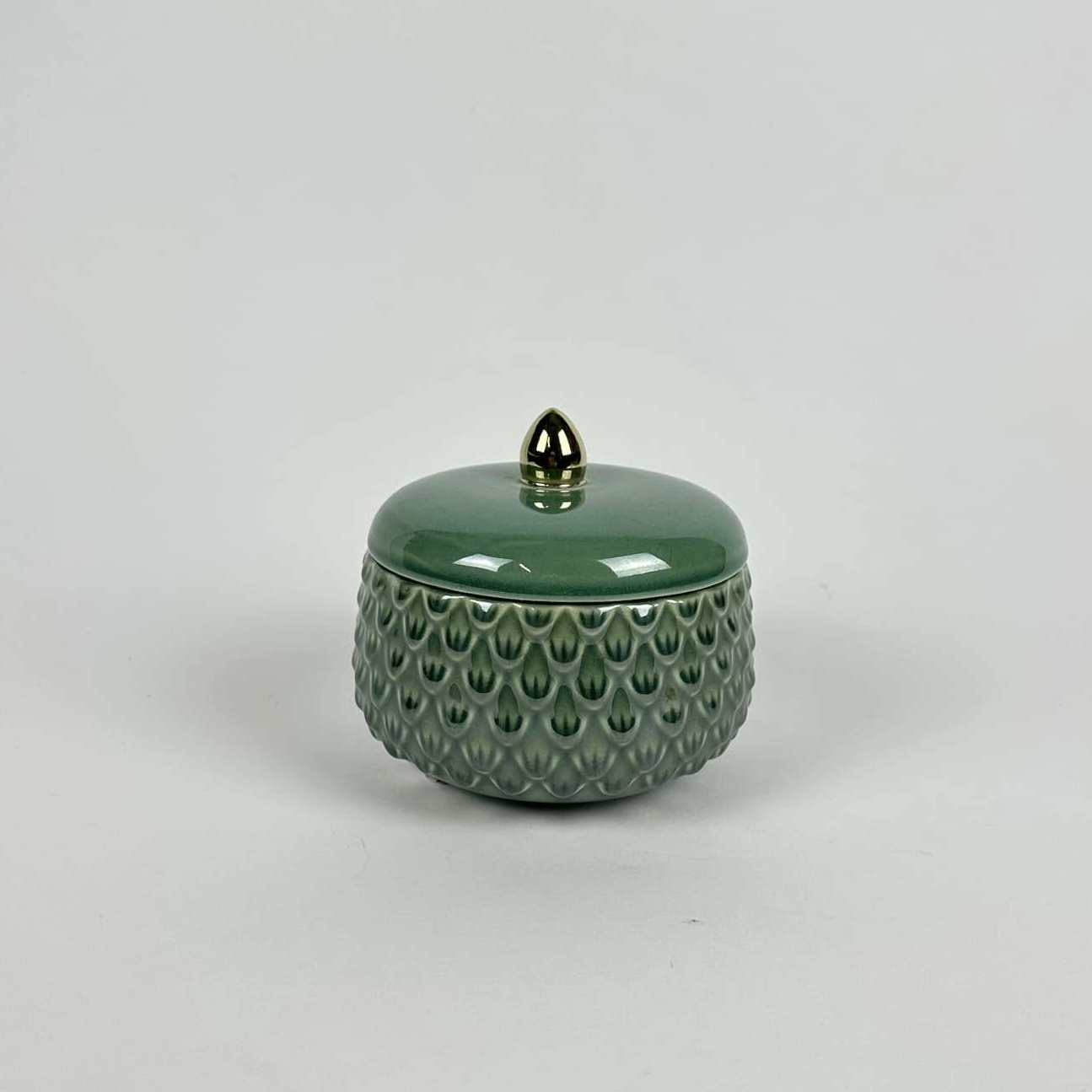 Шкатулка рельєфна з кришкою т-зелена кераміка BX-163