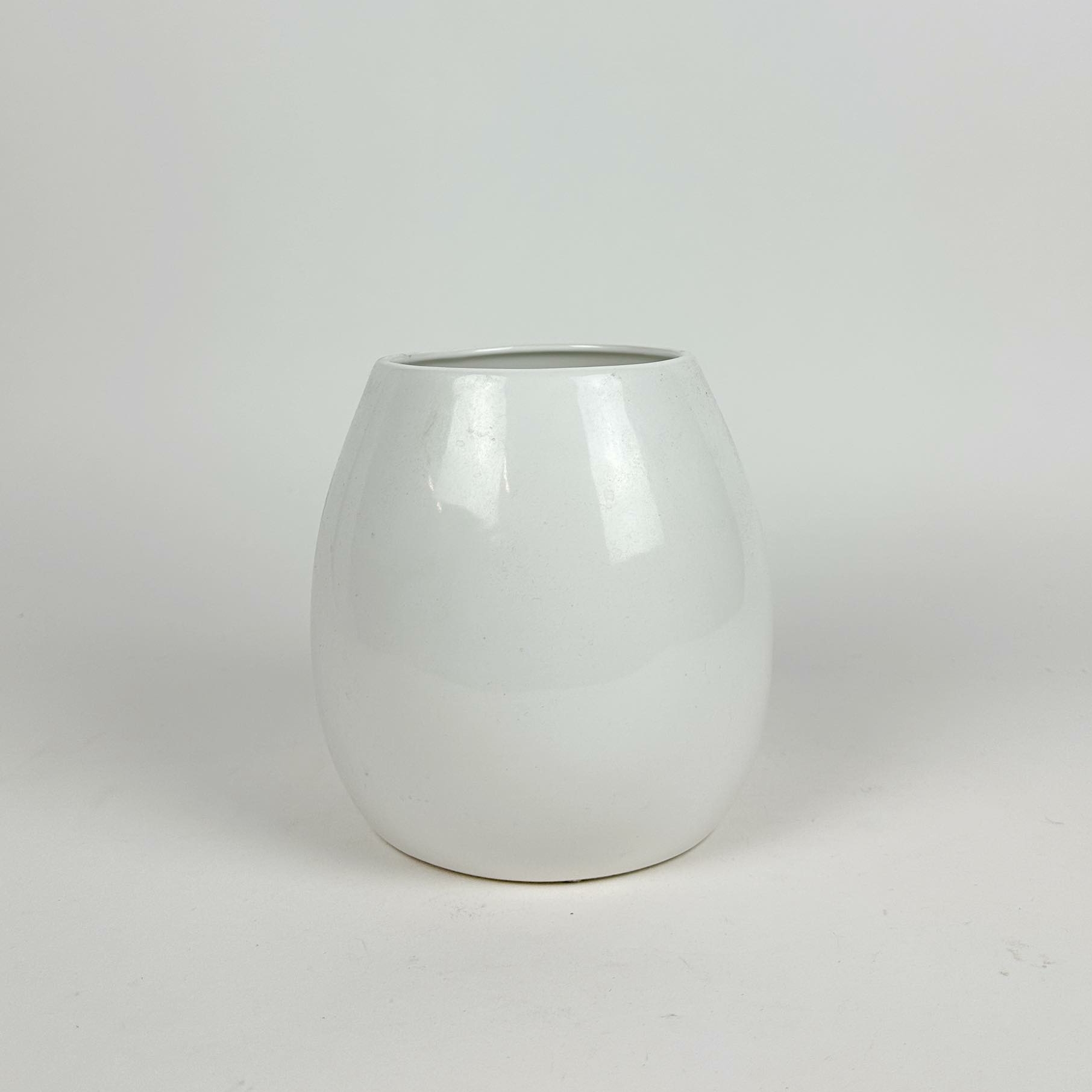 Ваза округла біла кераміка VA-556