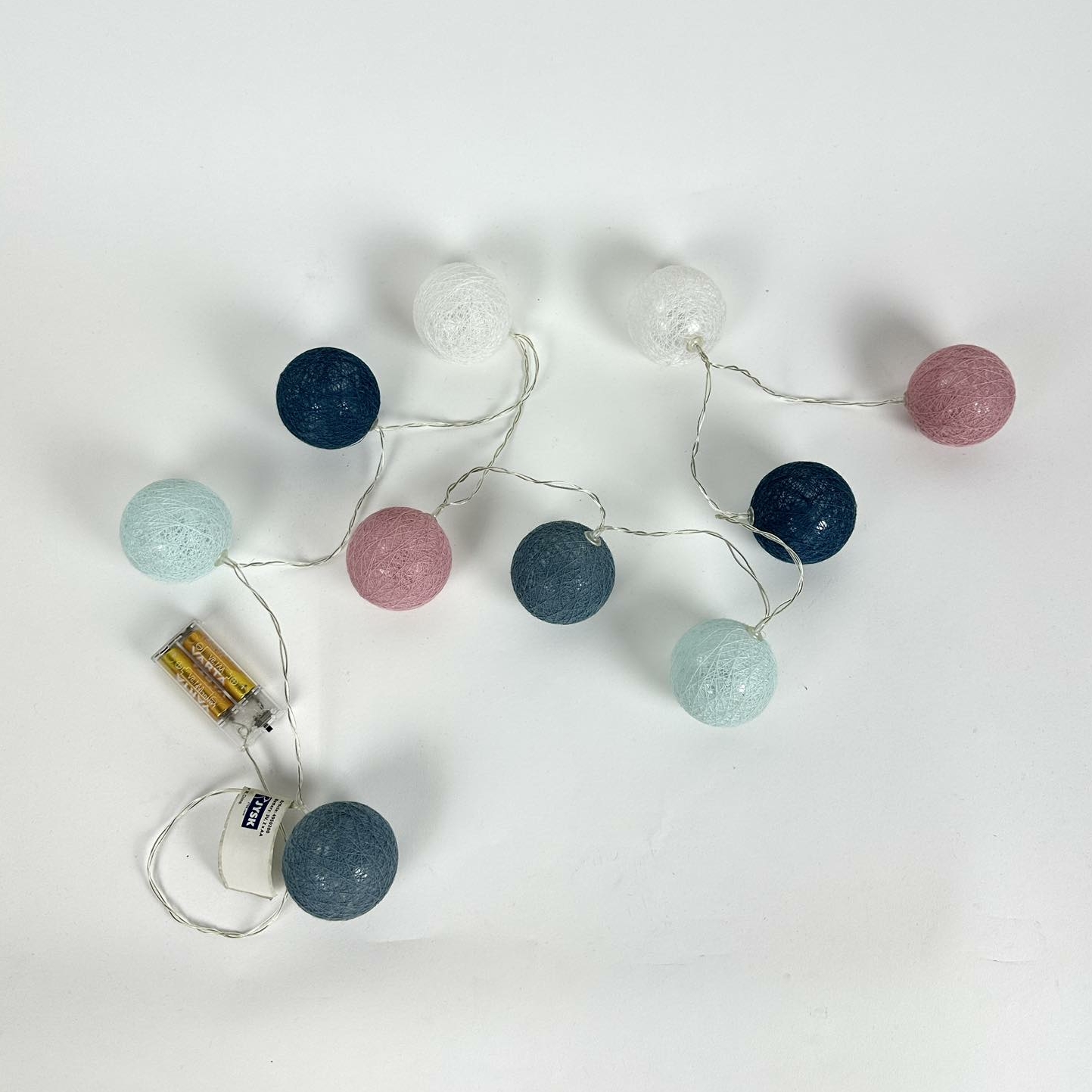 LED-гірлянда кольорові кульки