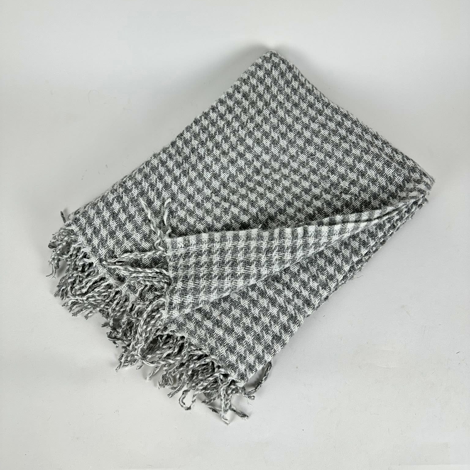 Плед сіро-білий "куряча лапка" WR-253