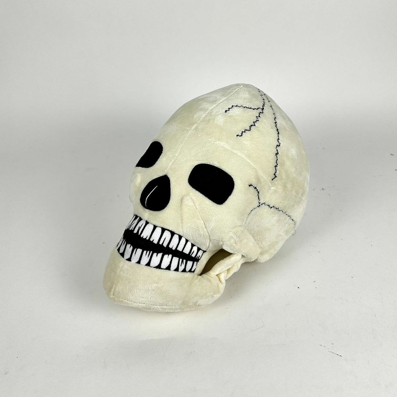 Подушка-іграшка Череп велюр PW-487