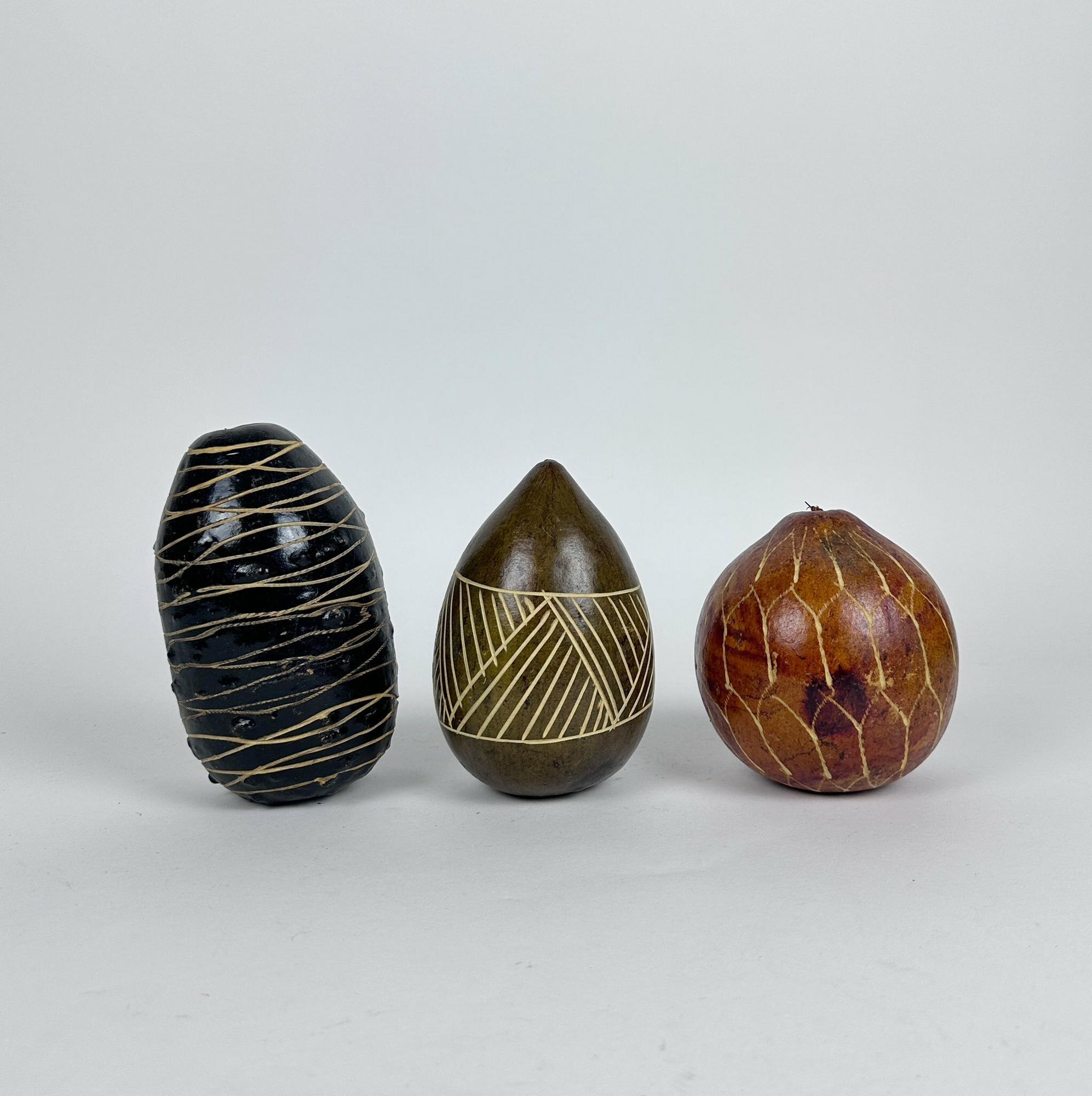 Декоративний плід з різбленням DE-688