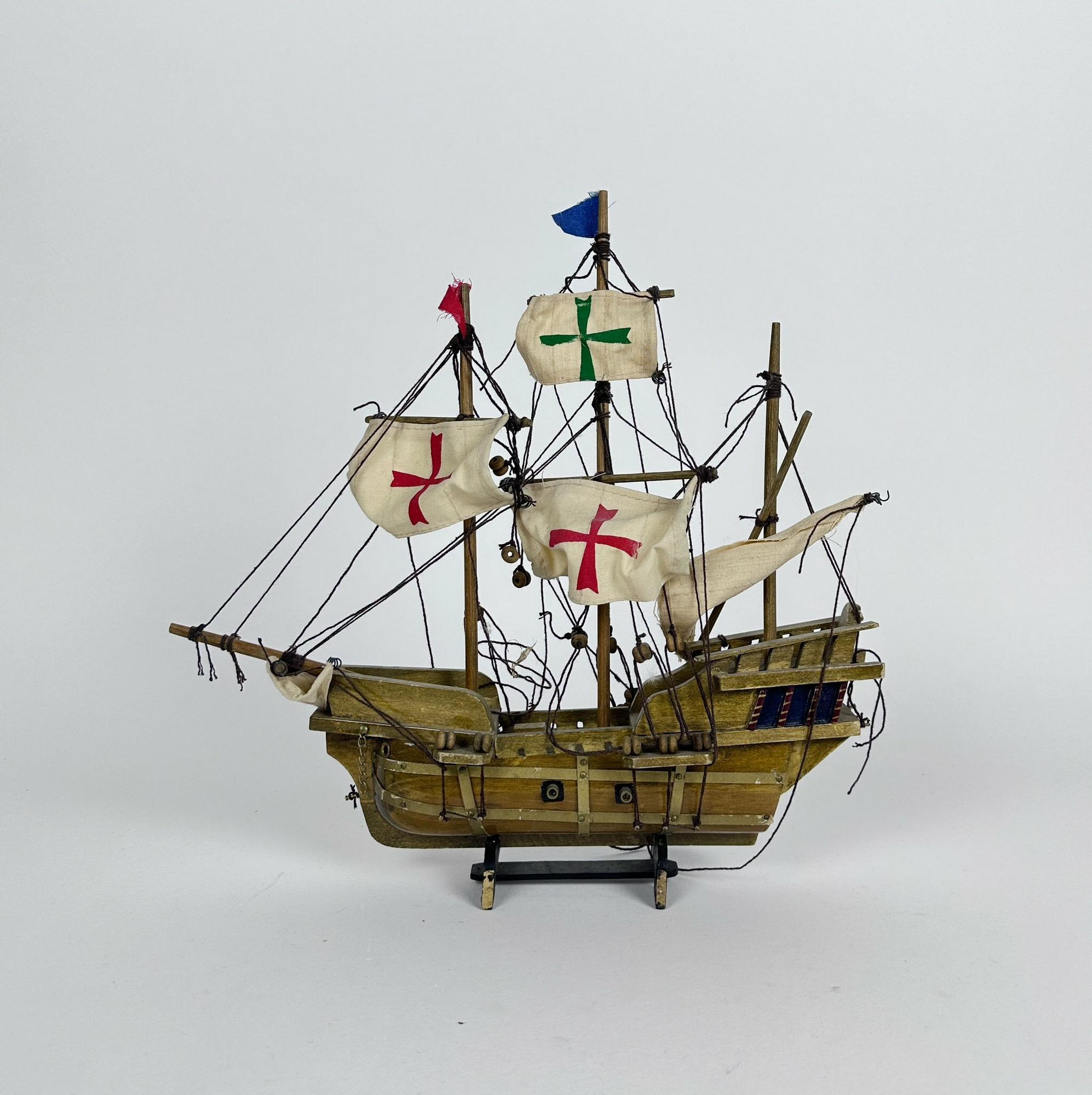 Модель корабля "Санта-Марія" DE-689