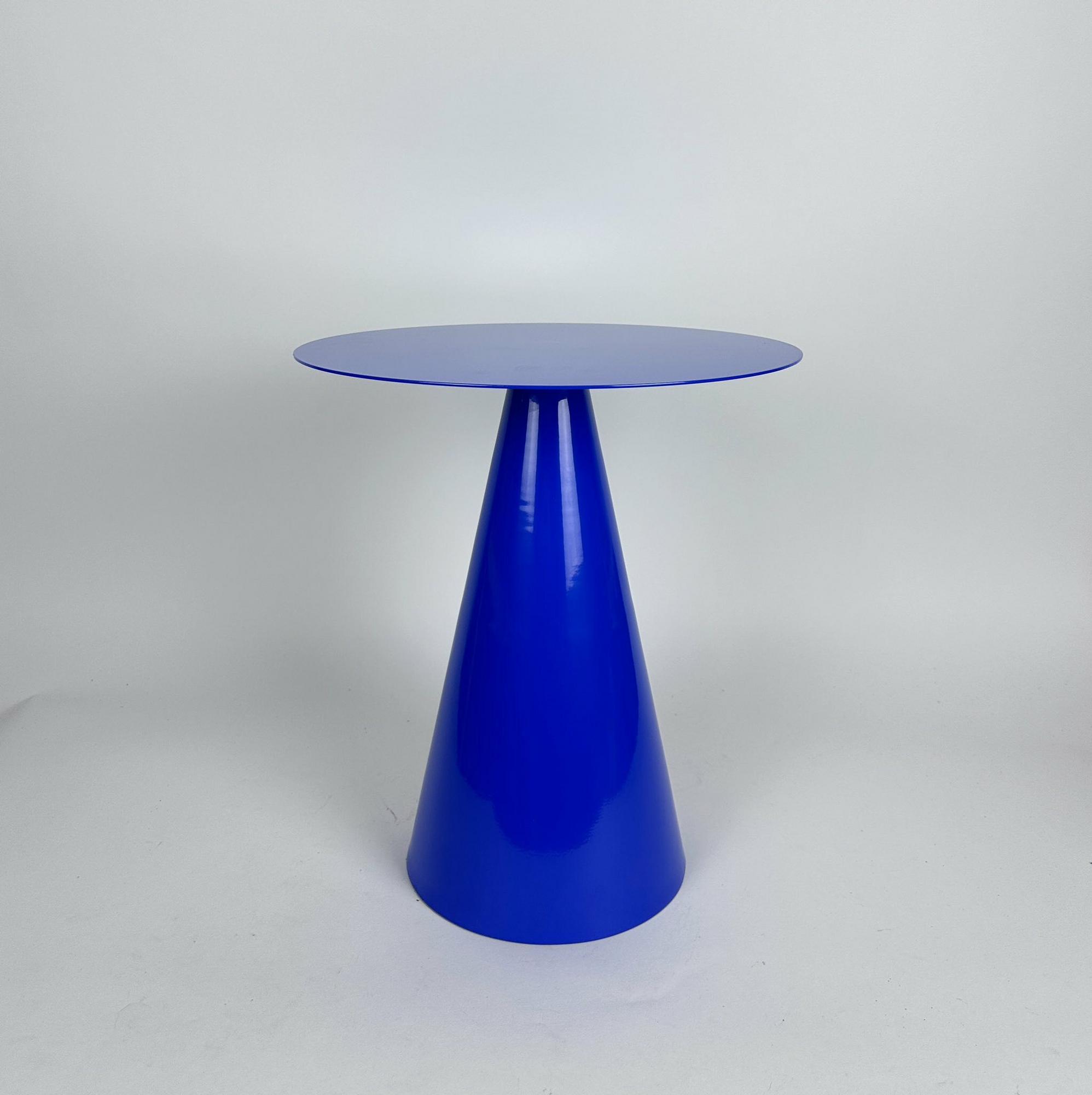 Кавовий столик синій електрик круглий основа конус метал TB-888