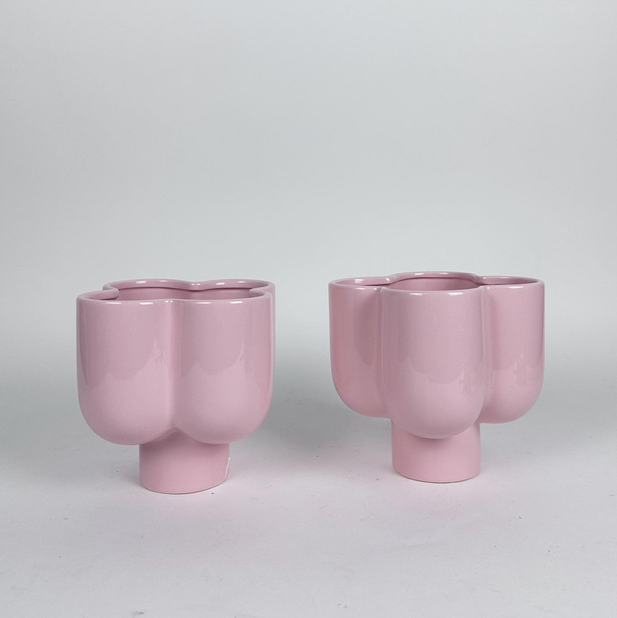 Ваза фігурна рожева кераміка VA-605