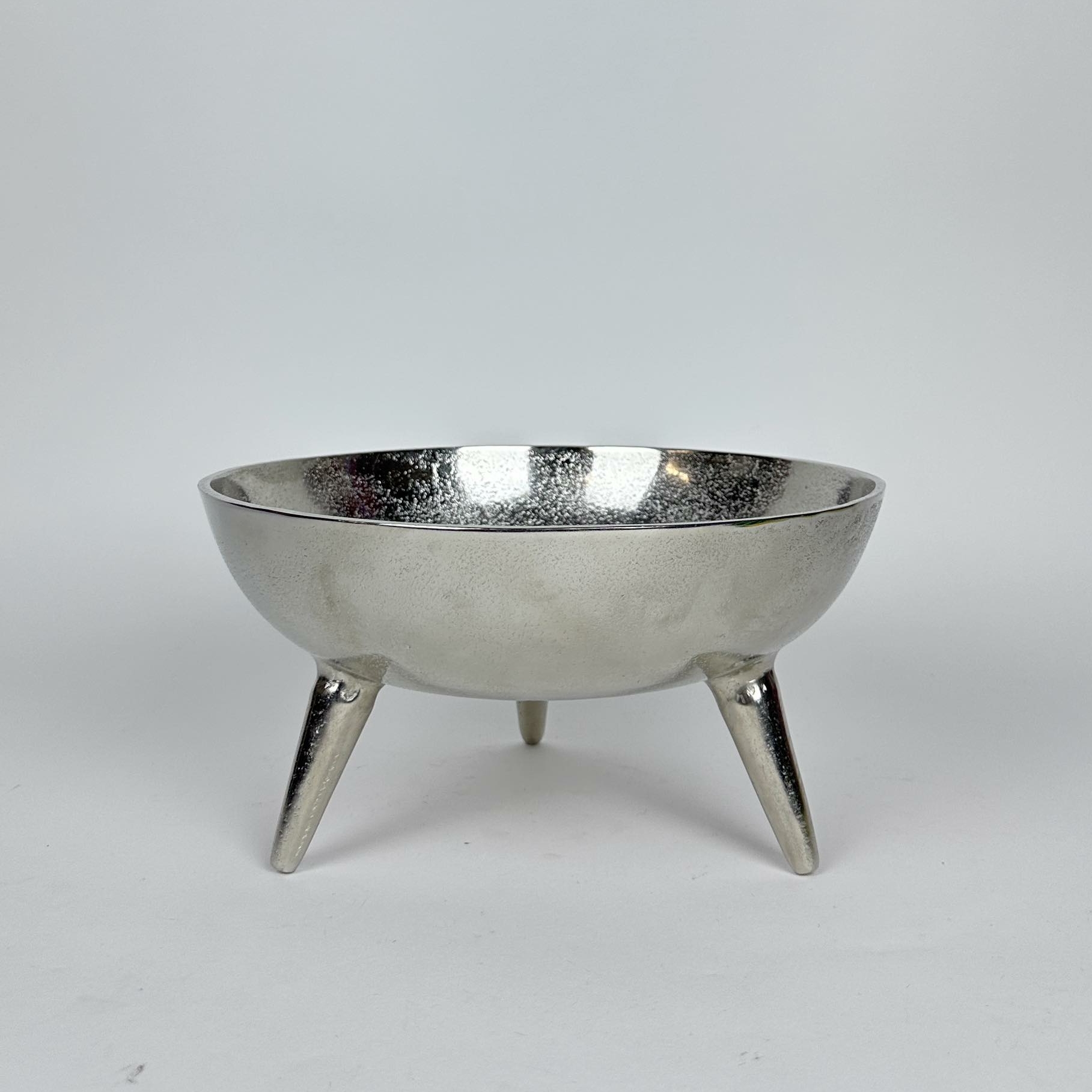 Ваза-чаша на ніжках метал VA-606