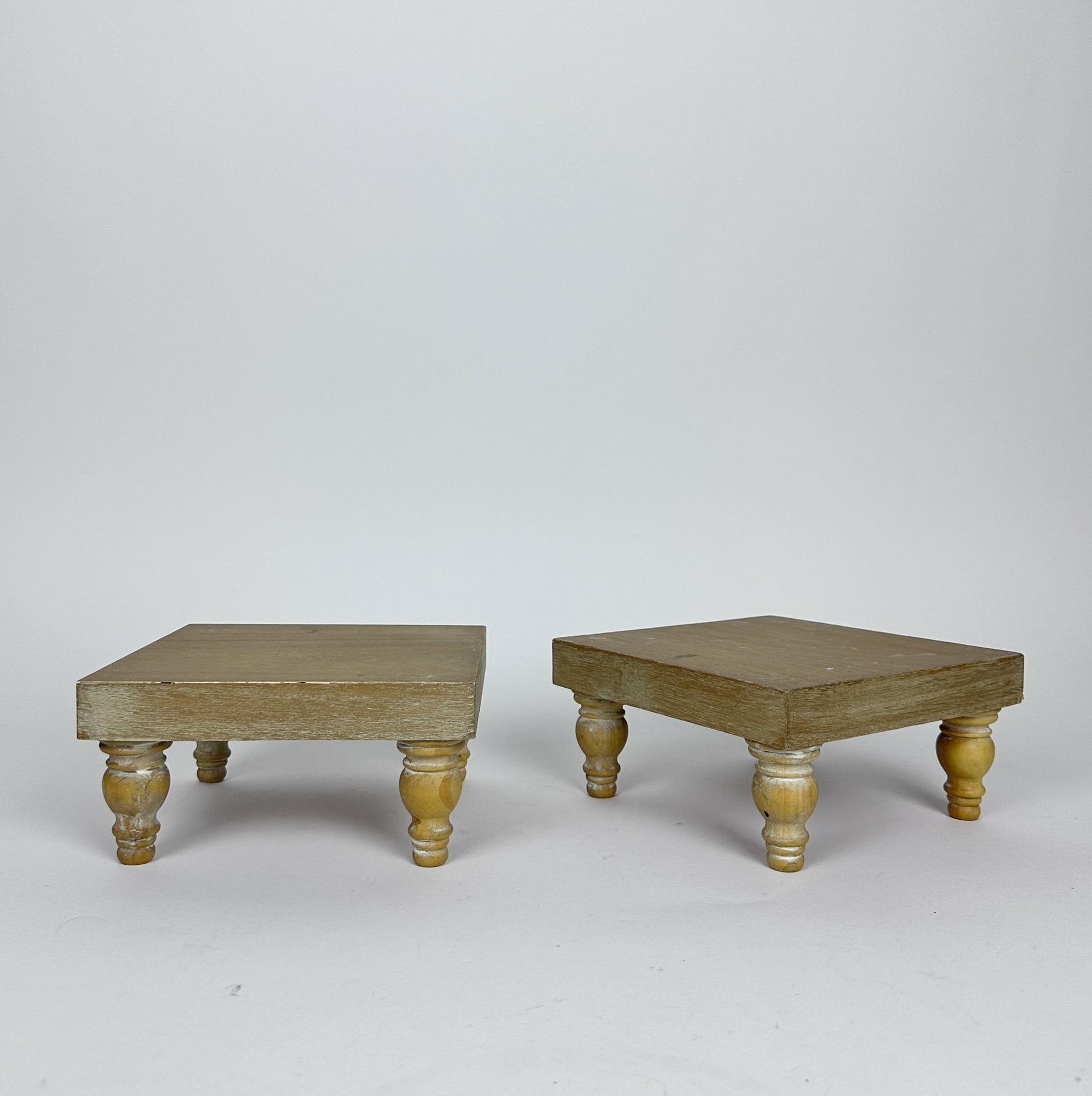 Підставка декоративна на ніжках дерево TR-171