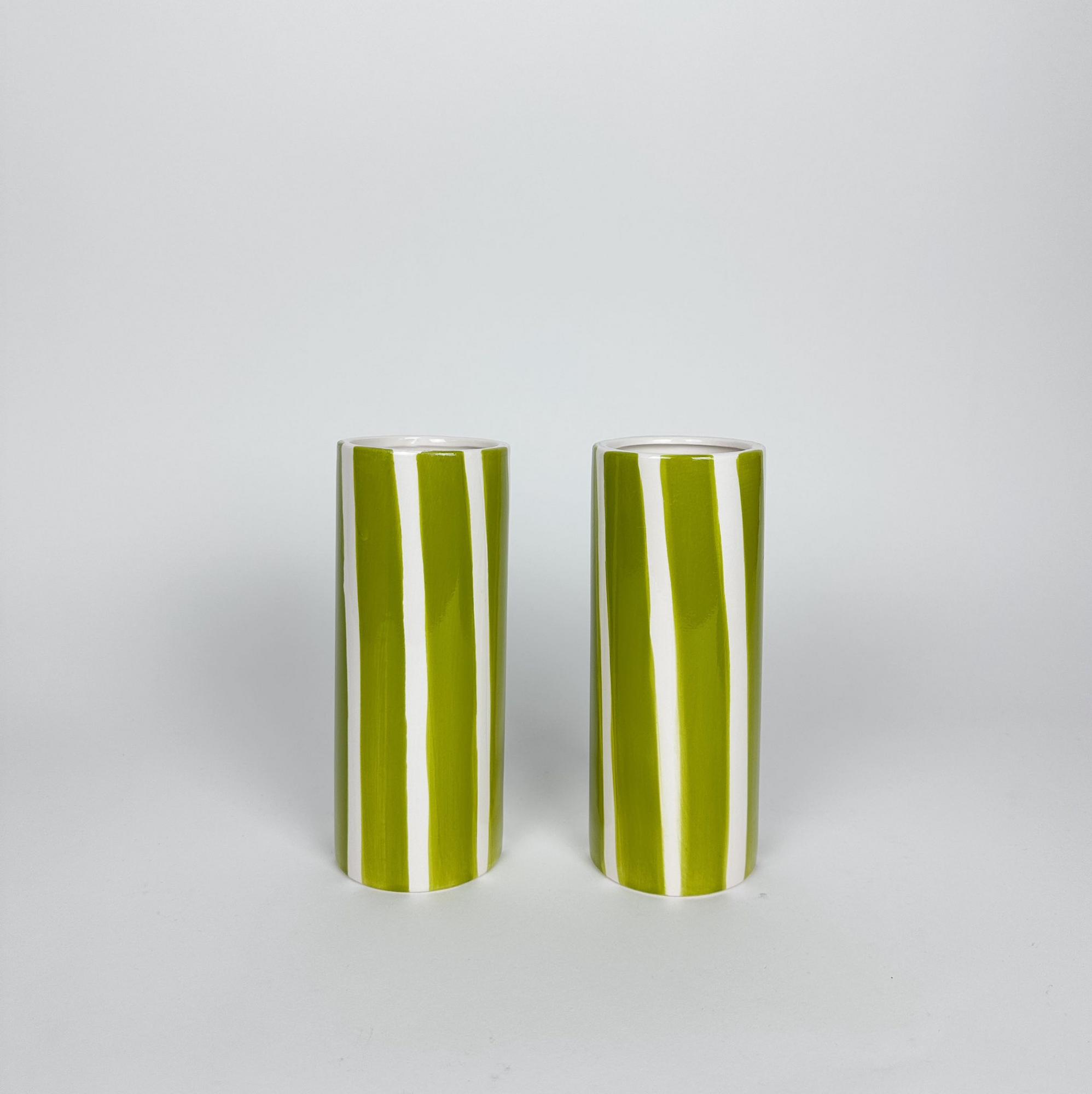 Ваза в смугах зелено-біла кераміка VA-619