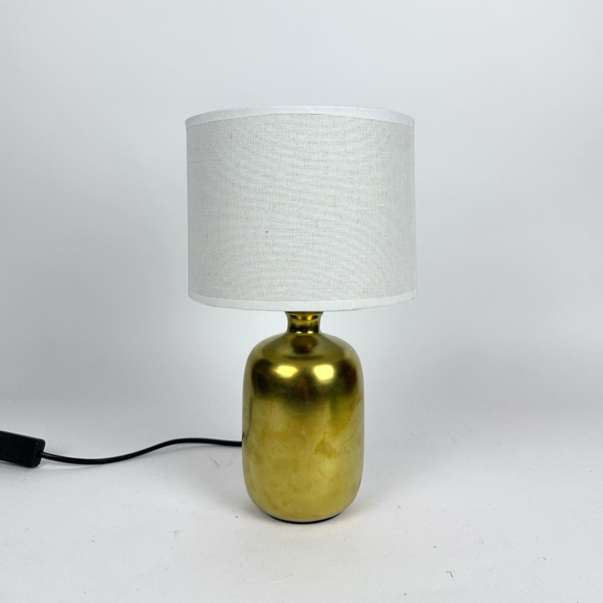 Лампа настільна база кераміка золото абажур беж LT-346