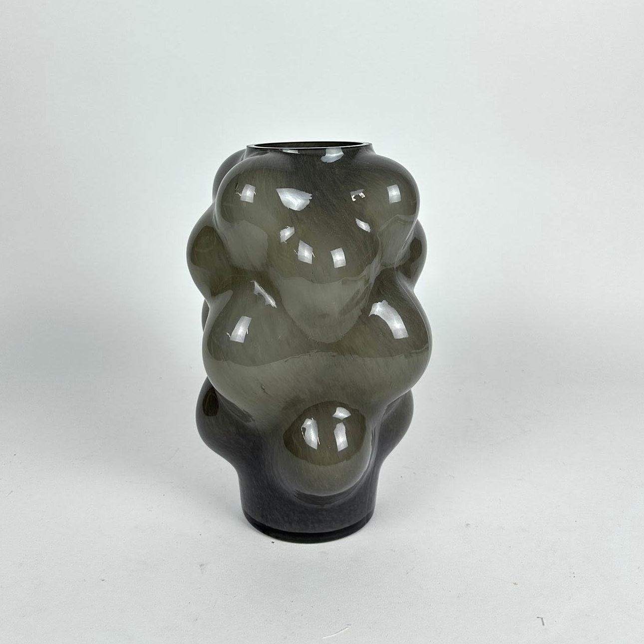 Ваза об'ємна "пухирчата" сіро-чорна скло VA-649