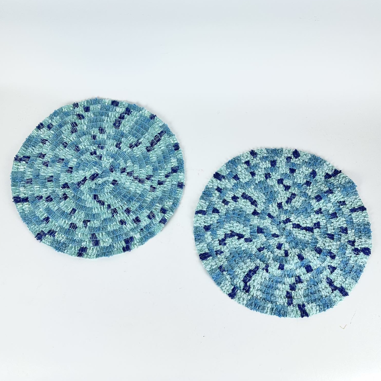 Підкладка сервірувальна кругла блакитна меланж TT-251