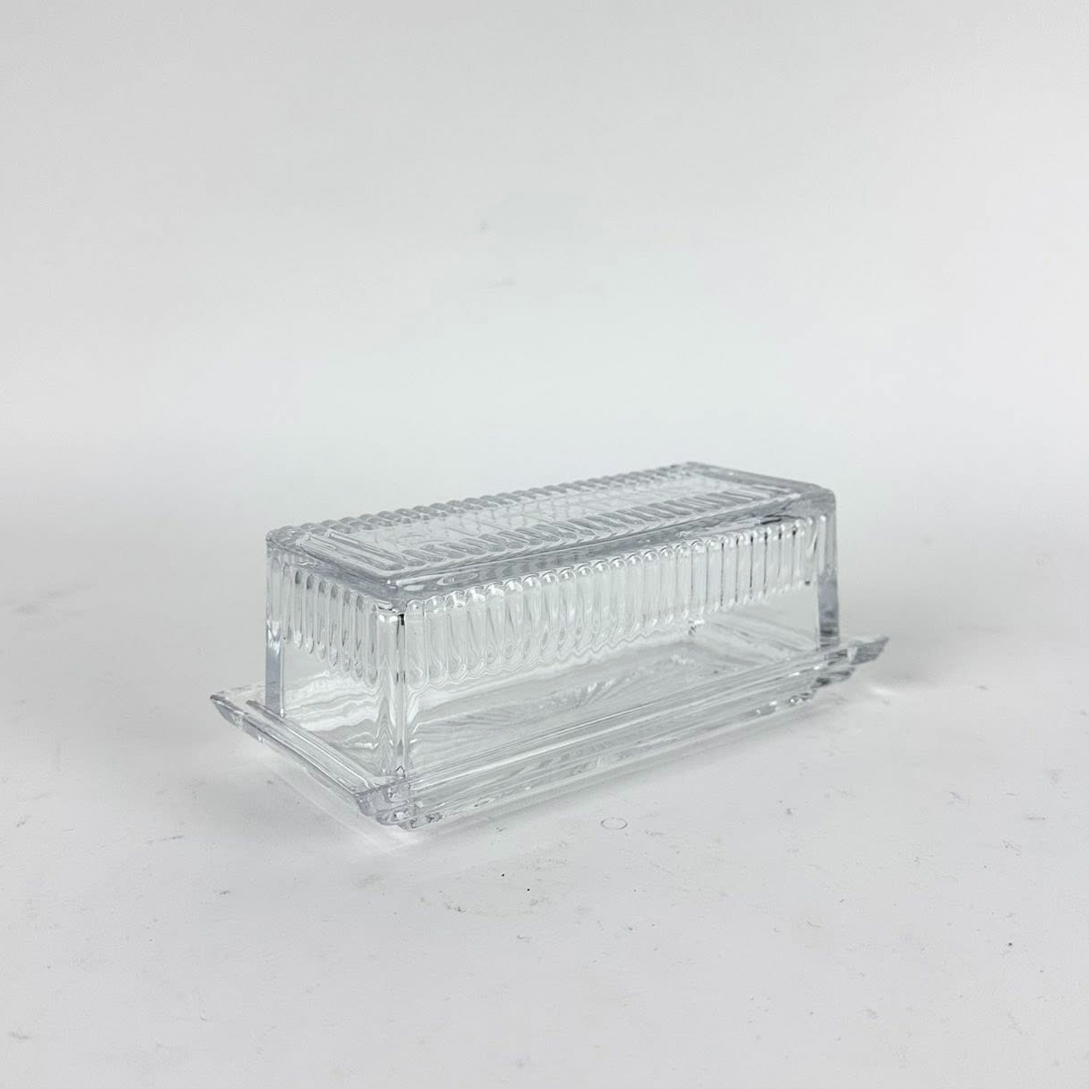 Маслянка з кришкою рельєфне скло SA-057