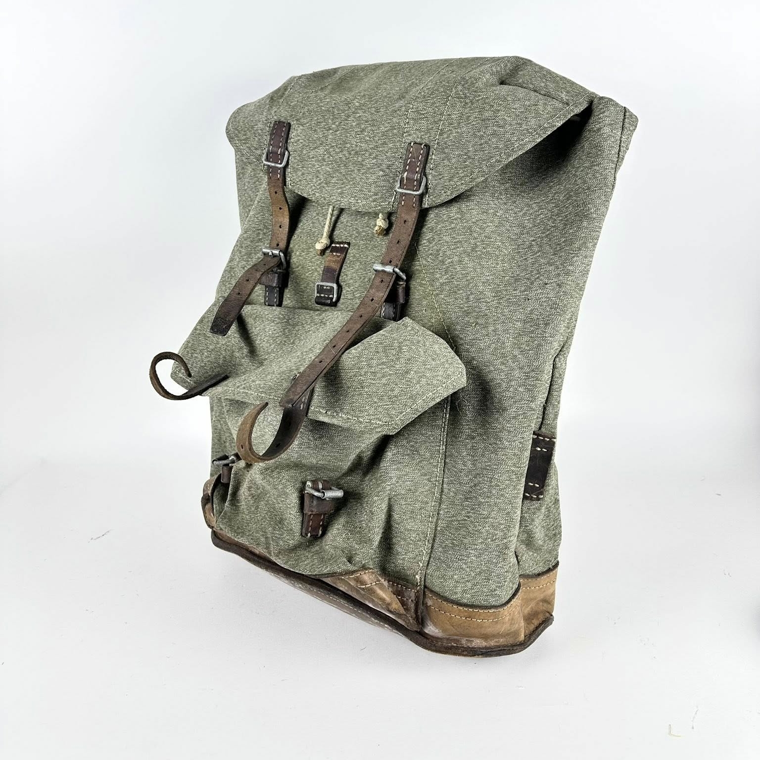 Рюкзак оливковий зі шкіряними деталями MB-170