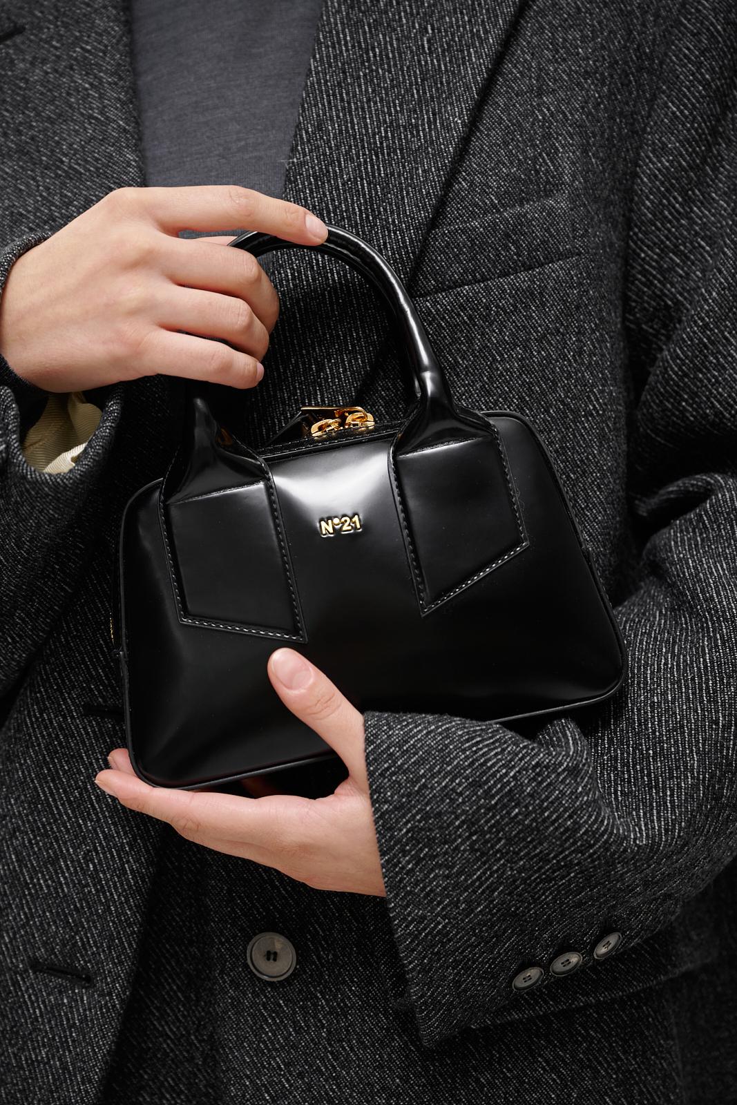 N21 Сумка Bauletto mini из премиальной кожи теленка