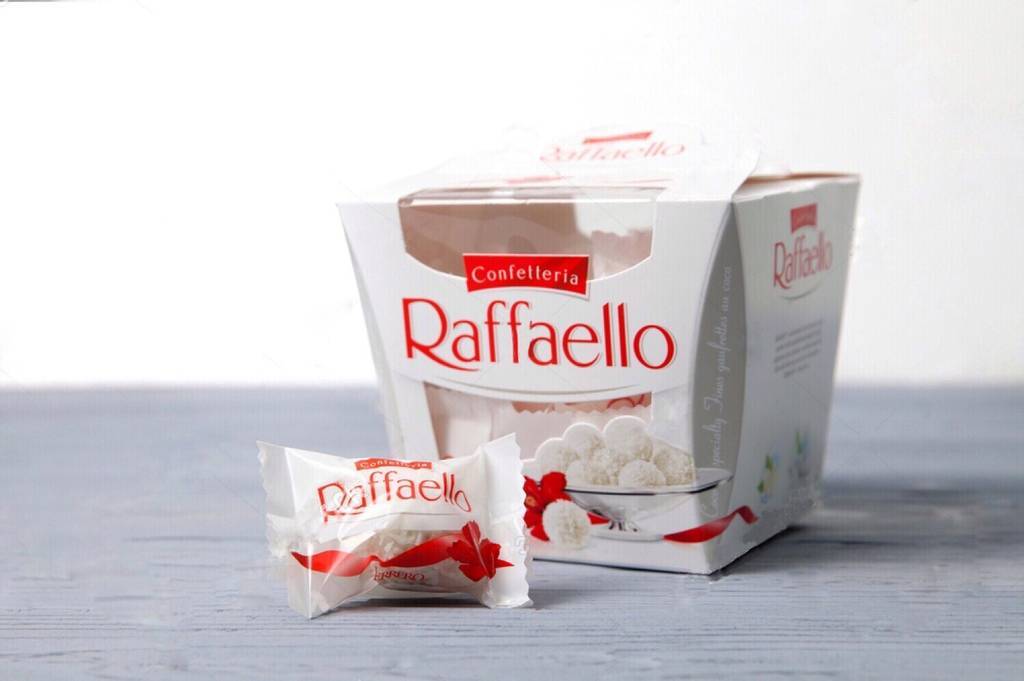 Коробка конфет Raffaello