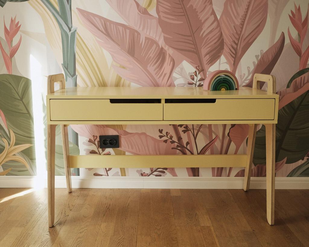 СТОЛЫ > Письменный стол Kit Mini со стеклом купить в интернет-магазине