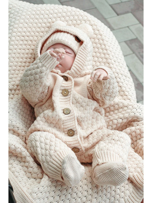 Комбинезон вязаный для малыша на меху зимний