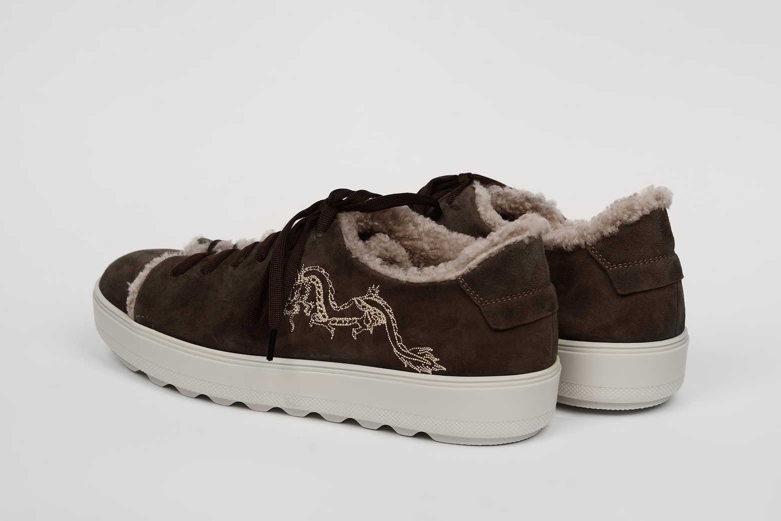 КЕДЫ НА МЕХУ