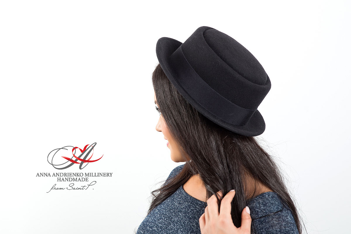 Почему шляпа «федора» — это модно, и с чем ее носить